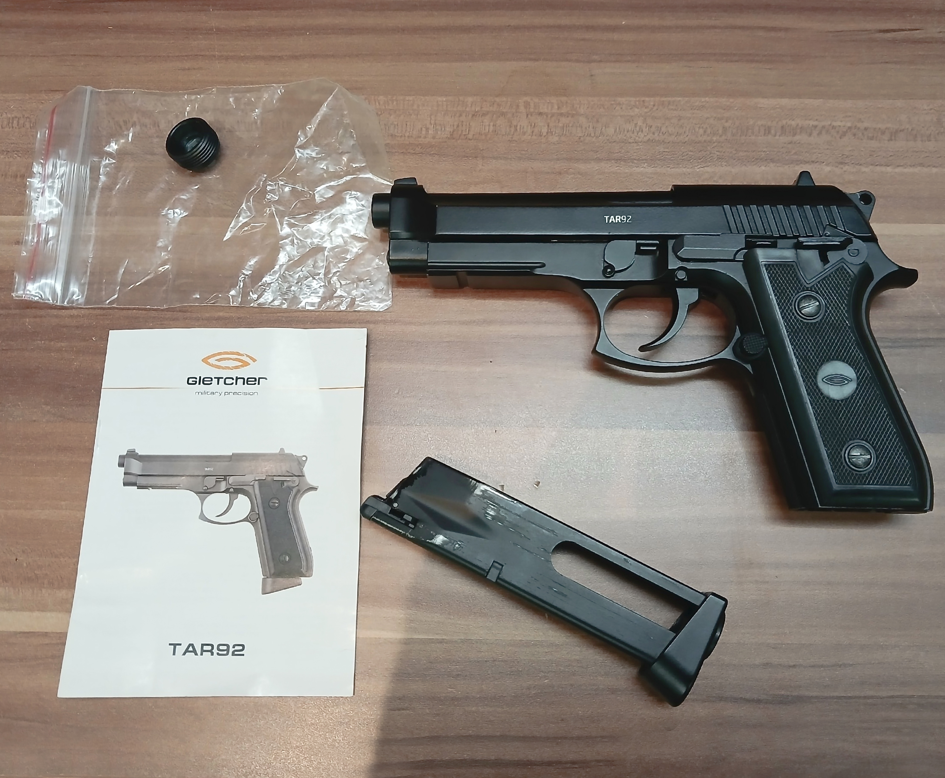 Б/У Пневматический пистолет Gletcher TAR 92 Auto 1601261 (4.5 мм, Беретта, Blowback)